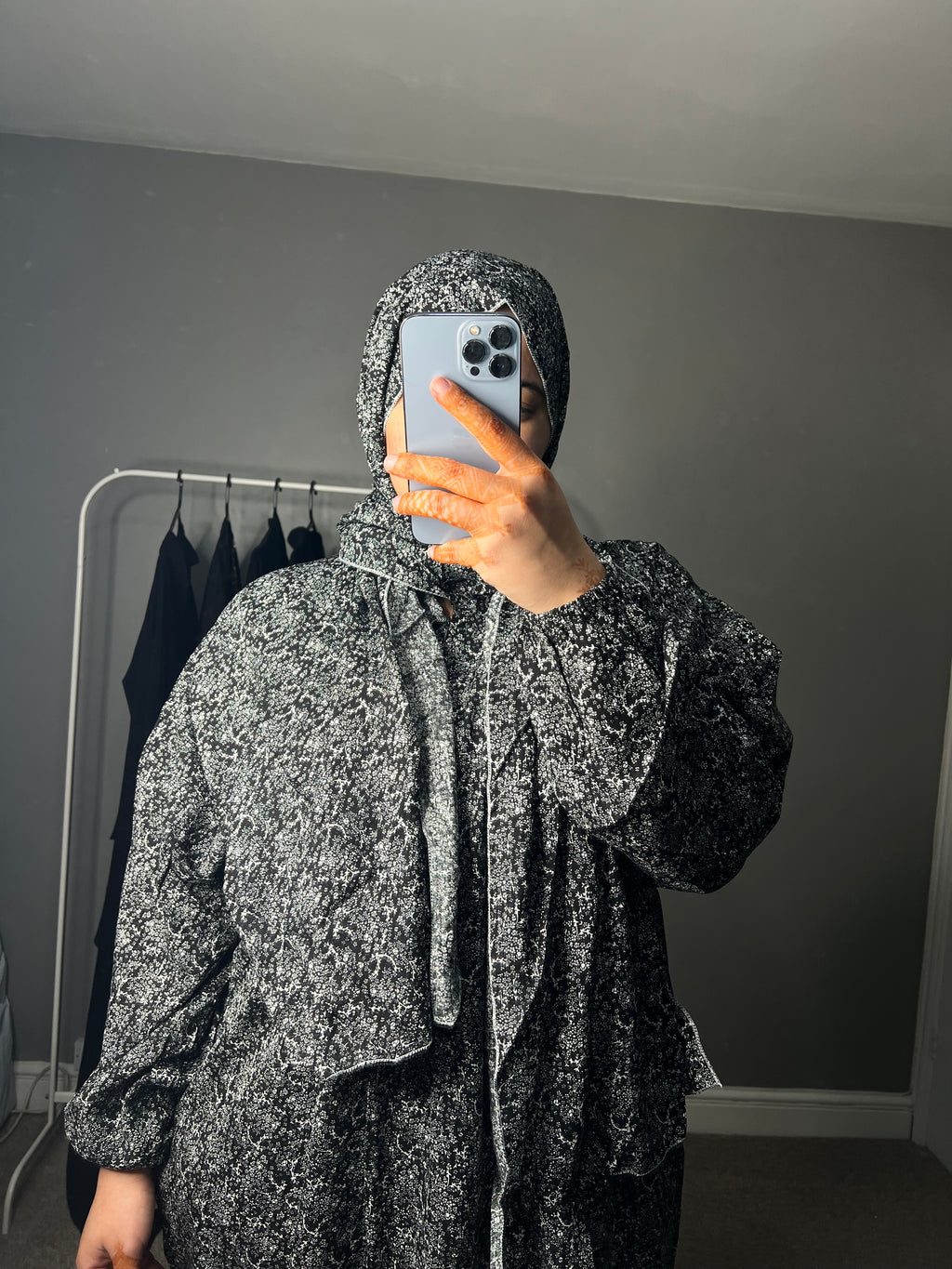 very long snd large abaya pray one size